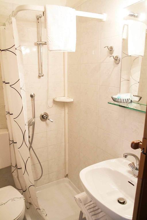 Dal Baffo Hotel *